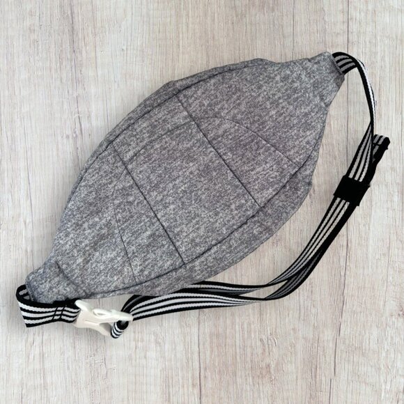 ADIDAS Original Heather Gray Fanny Pack Belt Waist Bag Logo Adjustable Strap Zip - Picture 2 of 4